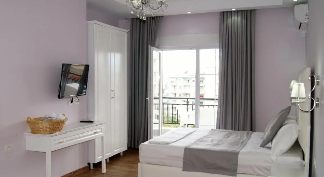 Двухместный номер Standard с балконом Apartments Flower Residence