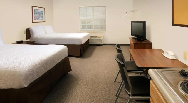 Четырёхместный номер Standard Extended Stay America Select Suites - Wichita - North