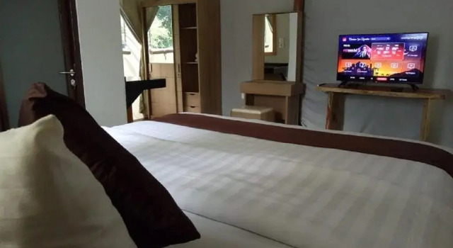 Maribaya Glamping Tent