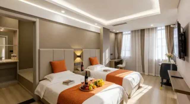 Трёхместный семейный номер Standard Echarm Plus Hotel Wuxi Changjiang North Road