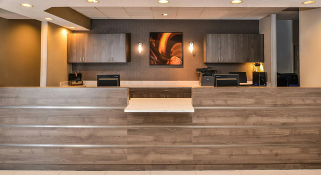 Residence Inn by Marriott Branson, Забронировать Отель Отели Table Rock Lake с парковкой, Парковка