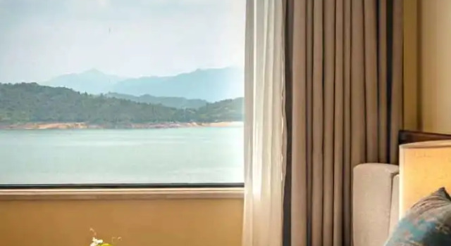 Двухместный номер Deluxe с видом на озеро Ramada by Wyndham Chenzhou Dongjiang Lake