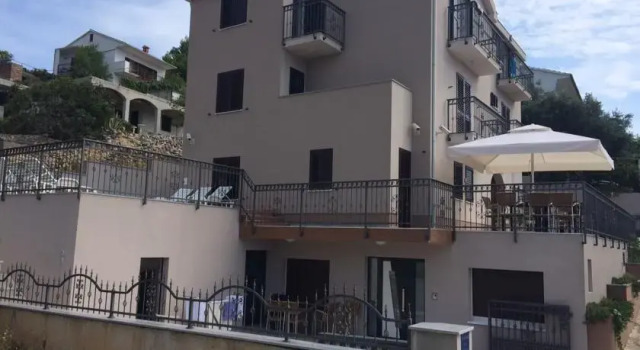 Villa Tatjana, Buchen Sie Villa Hotels in Gespanschaft Split-Dalmatien mit Pool, Schwimmbad