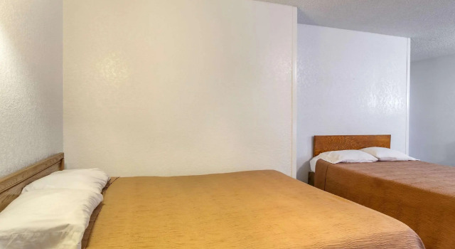 Четырёхместный номер Standard Motel 6 Brighton CO Denver Northeast