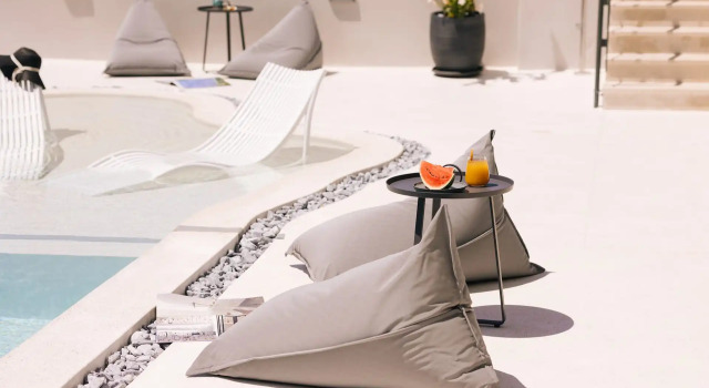 Mirthea Suites