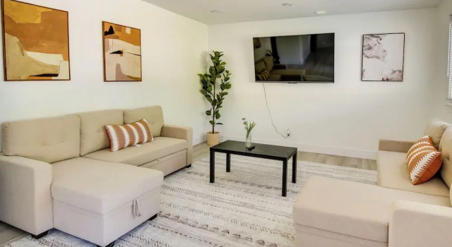 Коттедж Pet-friendly Norfolk Retreat ~ 7 Mi to Beach!