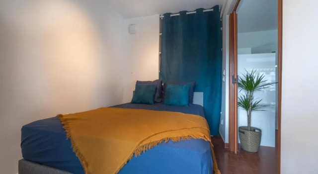 Appartement à quelques pas de la mer WIFI CLIM PARKING, Book Apartment Hotels in Camargue with a Pool, Swimming Pool