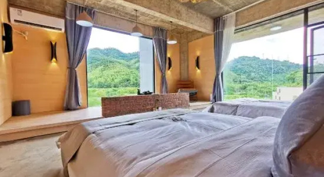 Кровать в общем номере Youran Shanju Hostel