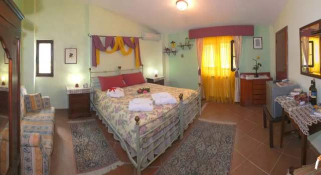 Paradise in Tuscany Villa Gelsomino for 810 People, Book Villa Sommerhuse i Roccastrada, Hytte