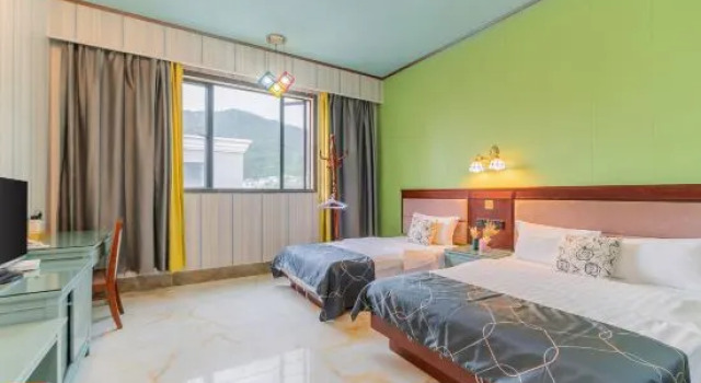 Люкс с 2 комнатами Taishan Guiyuan Hotel