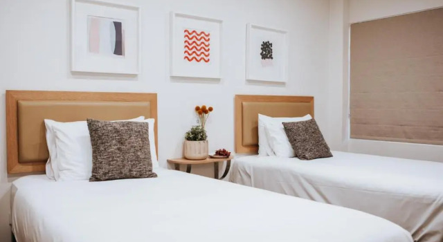 Семейный номер Executive Astor Inn