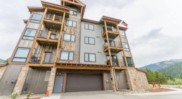 Clearwater Lofts Building 3 by Summit County Mountain Retreats