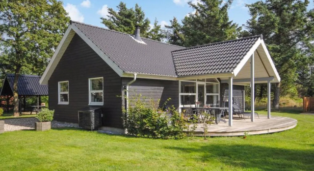 "Leifarne" - 700m from the sea in NW Jutland