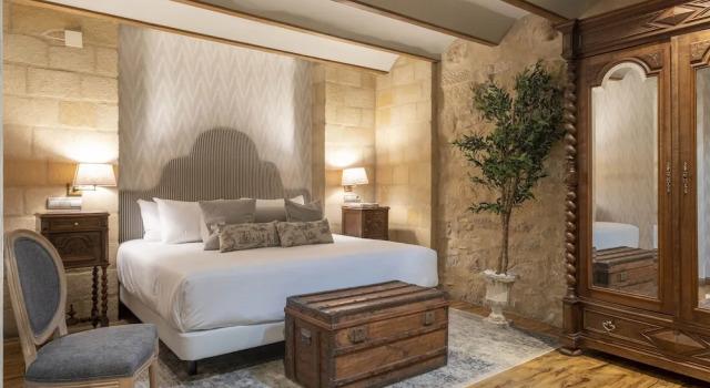 Двухместный номер Superior с балконом Hotel Cetina Palacio de los Salcedo