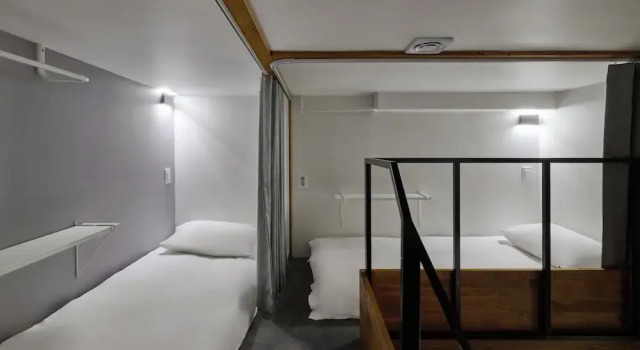 Кровать в общем номере (женский номер) Half rest hostel Jongno Insa