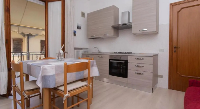 S173 - Sirolo, Ampio Trilocale Comodo Ai Servizi Sx, Rezervovat Hotel Sirolo 