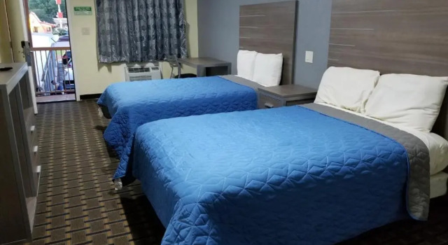 Двухместный номер Standard Ameristay Inn & Suites