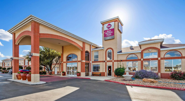 Best Western Plus Lubbock Windsor Inn, Buchen Sie Hotel Hotels in Lubbock mit Parkplatz, Parkplätze