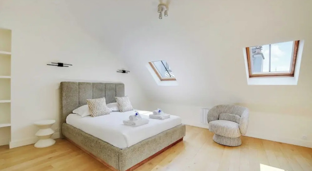 Apt a/c 3br/6p - Saint-lazare/les Champs Elysee