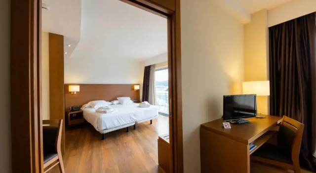 Двухместный номер Superior Hotel Thalasso Cantabrico Las Sirenas 4 Superior