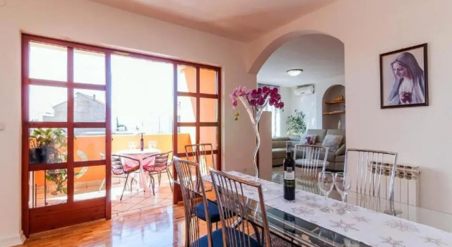 Апартаменты Дуплекс с 3 комнатами с балконом Apartments Anđelo