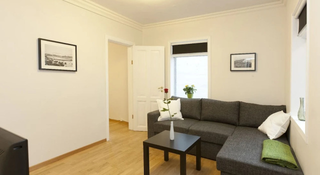 A Part of Reykjavik Tysgata Apartments, Забронировать Апартаменты/квартира Рейкьявик Хёвюдборгарсвайдид, рядом с Церковь Хадльгримскиркья