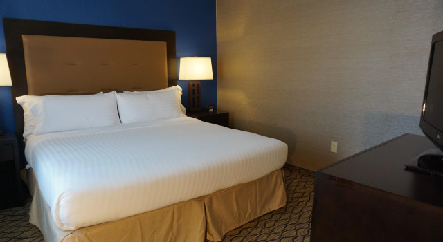 Holiday Inn Express Hotel & Suites Gibson by IHG, Book Hotel New Milford The Poconos