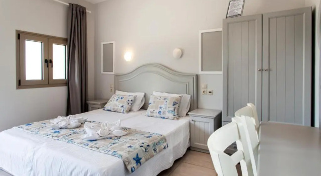 Двухместный номер Deluxe Mythos Suites Diskos