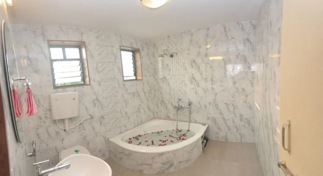 Коттедж Comfort GuestHouser 3 BHK Bungalow 0e7e