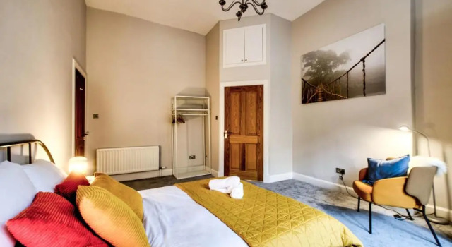 Stylish & Spacious 3 Bedroom Apt in Finnieston, West End, Забронировать Отель Глазго Стратклайд, рядом с Научный центр