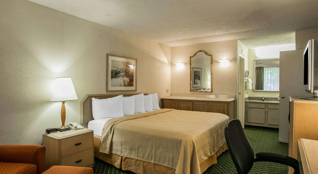 Quality Inn Sumter, Забронировать Отель Отели Южной Каролины с завтраком, Завтраки