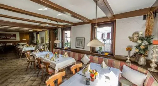 Hotel Rössle, Boek Hotel Freiberg am Neckar 