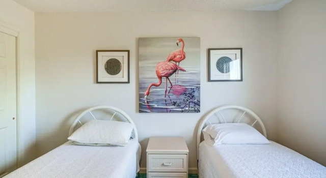 Charming Nags Head Retreat: Half-mi to State Park!