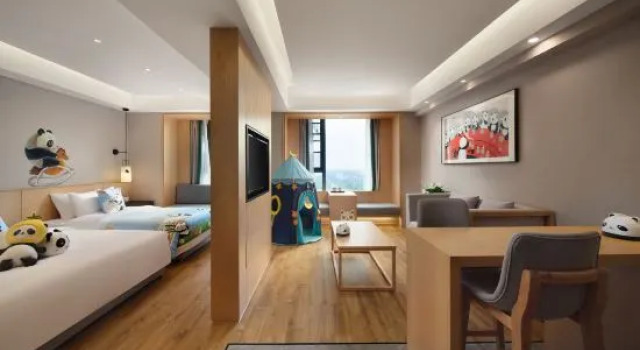 Семейный тент Minshan Hotel (Mianzhu Tianyue Store)