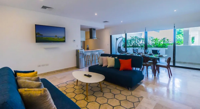 Cruz del Mar Condo, Забронировать Апартаменты/квартира Отели Плая-дель-Кармен с парковкой, рядом с Пляжный клуб Mamitas, Парковка
