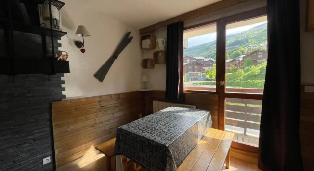 Appartement Les Menuires, 1 pièce, 3 personnes - FR-1-452-91