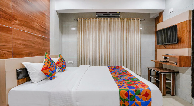 FabHotel White Gold, Забронировать Отель Отели штата Махараштры 3 звезды, 3*