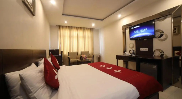 Полулюкс Cosmos Raj Plaza Jaipur