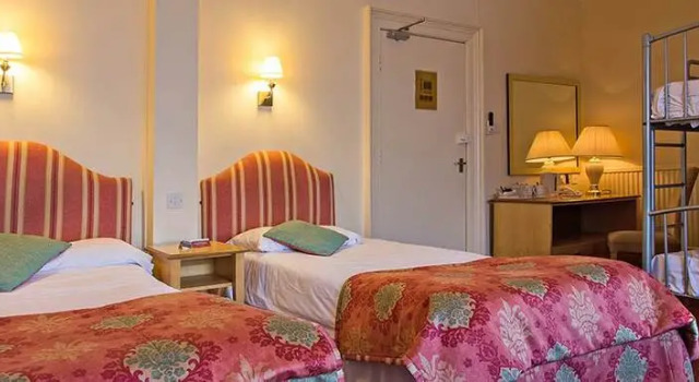 Номер Standard Clifton Hotel