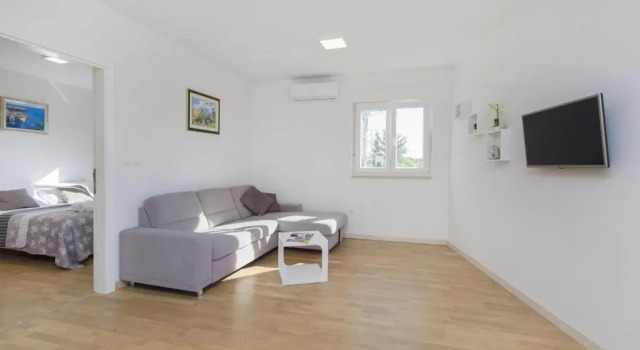 Апартаменты с видом на море Apartments Luka