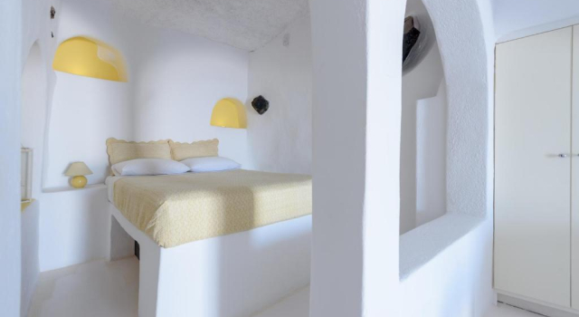 Двухместный люкс Abyssos с видом на Кальдеру, море и закат Abyssanto Suites and Spa