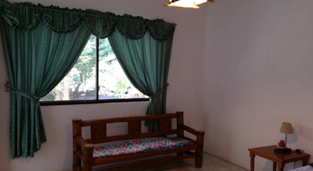 Lapu Lapu Cottages and Restaurant