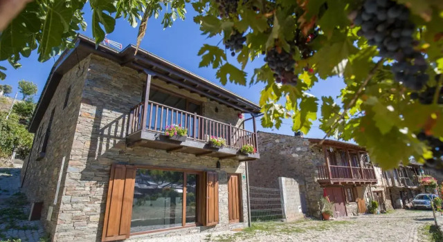 Casa da Portela, Забронировать Отель Риу-де-Онор Montesinho Natural Pak