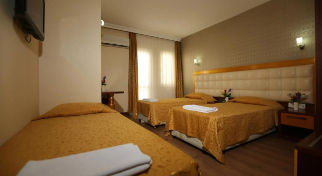 Hotel Kayalar