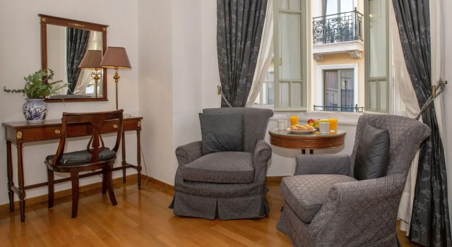 Neoclassical Apartment near Syntagma - Plaka by GHH
