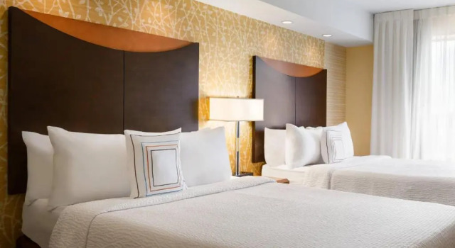 Четырёхместный номер Standard Fairfield Inn & Suites by Marriott Weirton