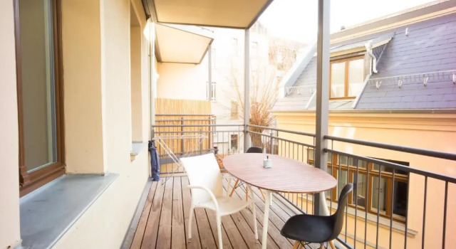 Апартаменты Leipzig-Suites- 3 Zimmer Apartment-Familien Luxus Apartment Mit Balkon