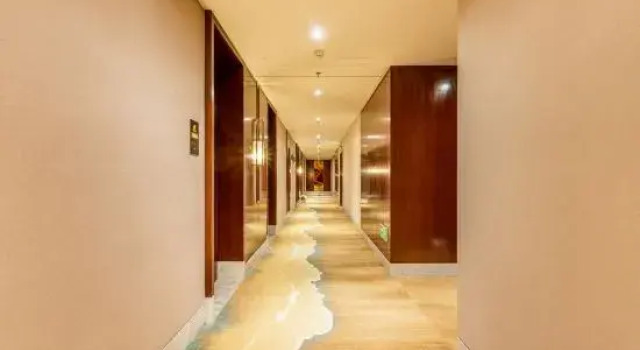Yan'an Yanfei Libin Hotel, Boek Hotel Hotels in Shaanxi met parkeren, Parkeren