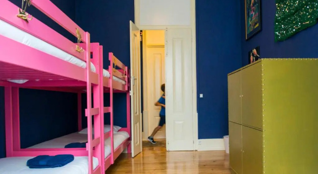 La Palma Hostel Leiria, Забронировать Хостел Лейрия Бейра-Алта, рядом с Луис де Камоес Гарден