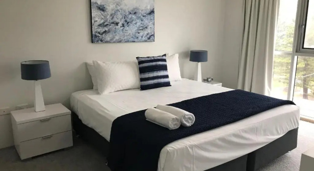 Апартаменты Solnamara Beachfront Apartments